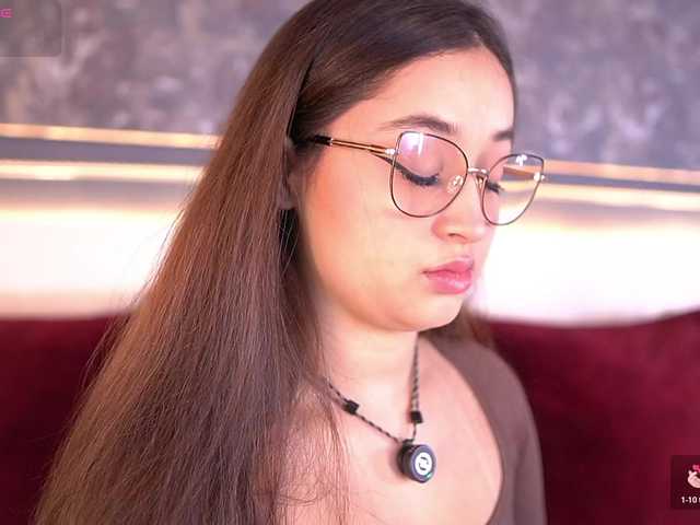 MiaKay live cam on BongaCams