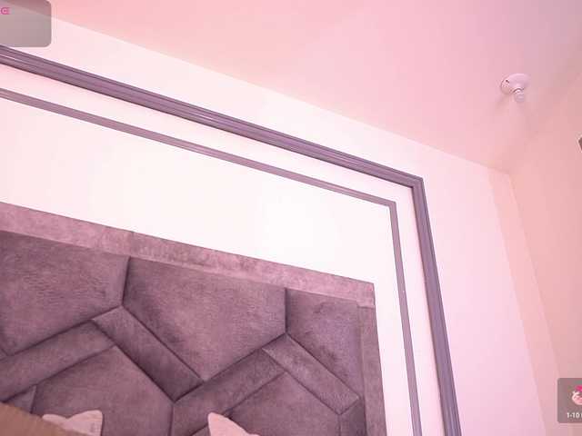 MiaKay live cam on BongaCams