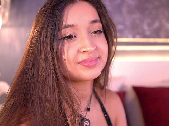 MiaKay live cam on BongaCams