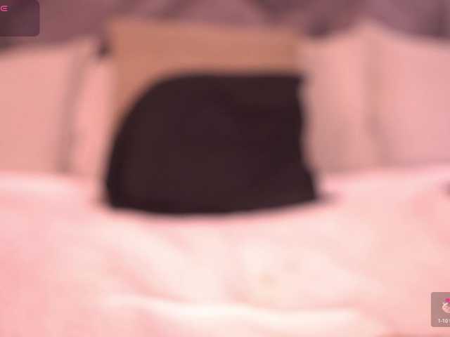 MiaKay live cam on BongaCams