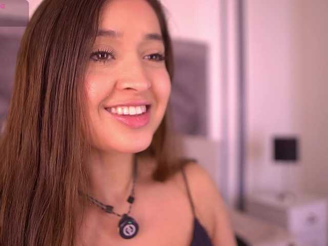 MiaKay live cam on BongaCams