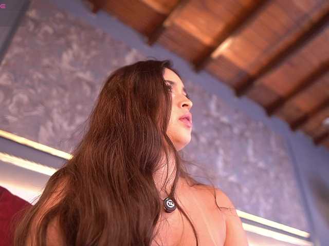 MiaKay live cam on BongaCams