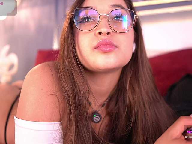 MiaKay live cam on BongaCams