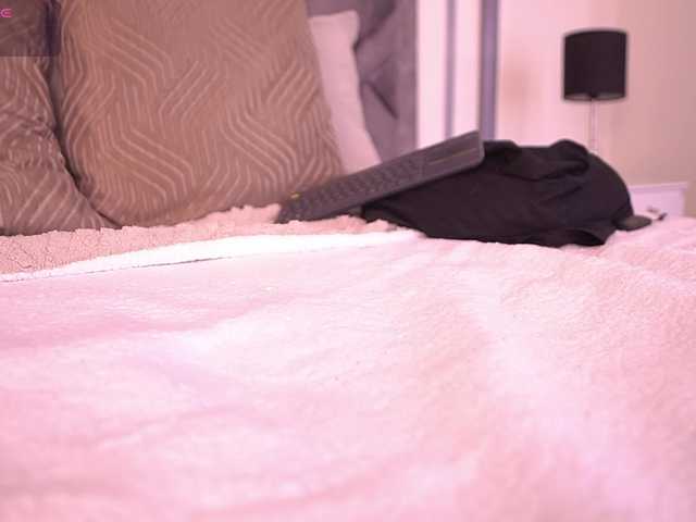 MiaKay live cam on BongaCams