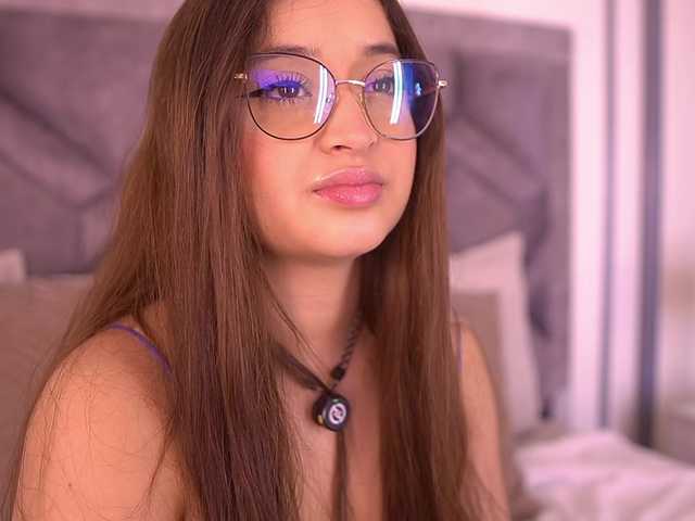 MiaKay live cam on BongaCams
