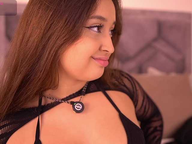 MiaKay live cam on BongaCams