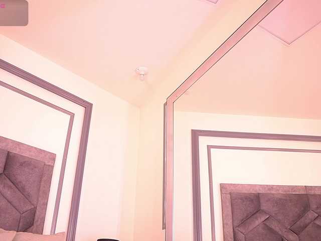 MiaKay live cam on BongaCams