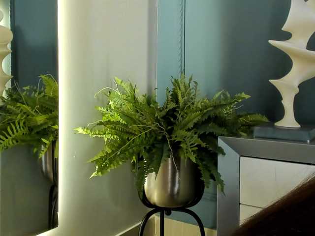 MiaKay's BongaCams show and profile