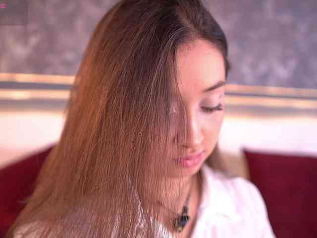 MiaKay webcam