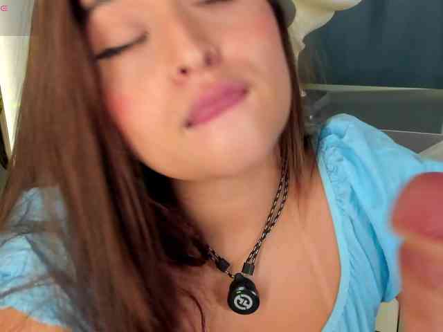 MiaKay webcam