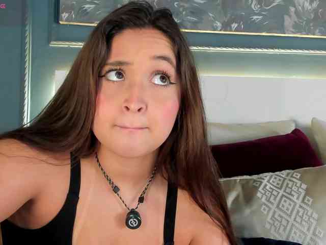 MiaKay webcam