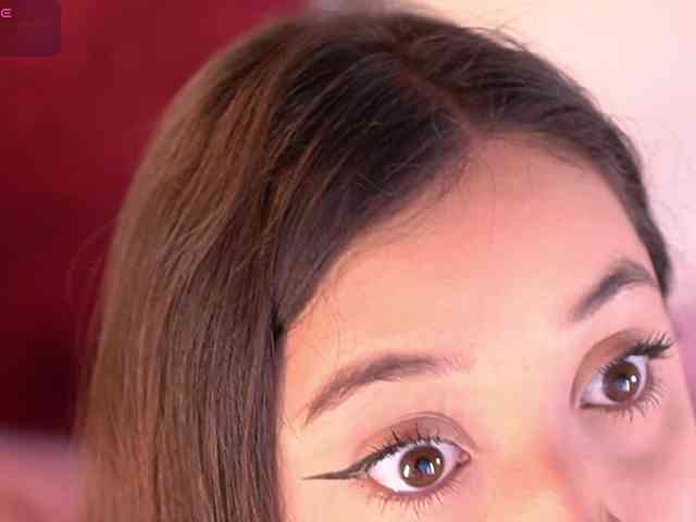 MiaKay webcam