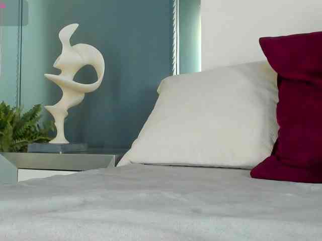 MiaKay webcam