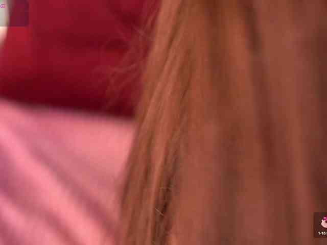 MiaKay webcam
