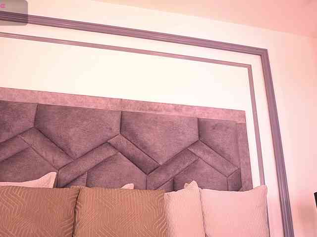 MiaKay webcam