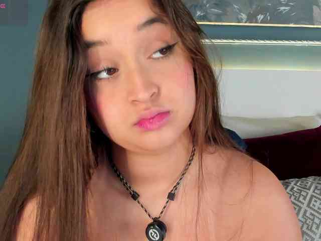 Modelo: MiaKay