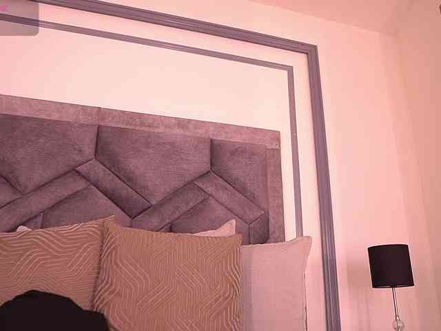 MiaKay webcam
