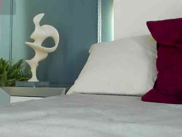 MiaKay webcam