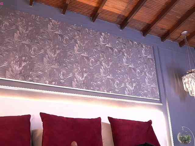 MiaKay webcam