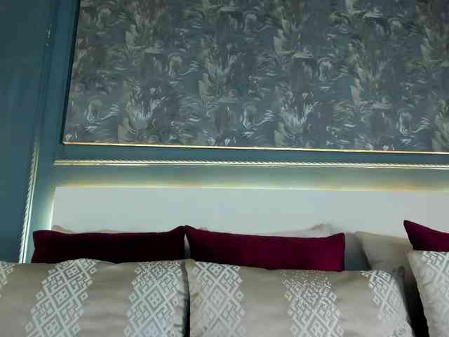 MiaKay webcam