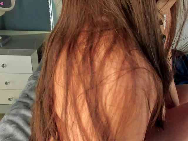MiaKay webcam