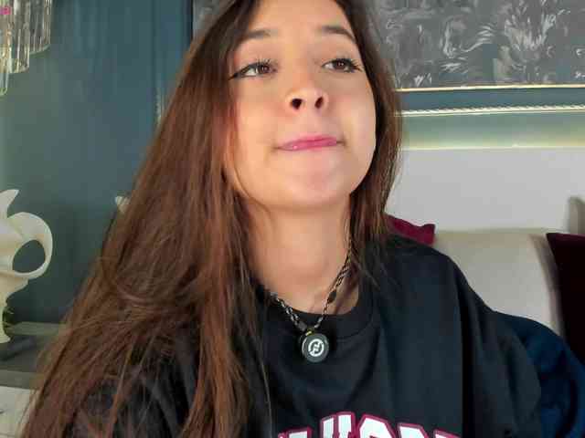 MiaKay webcam