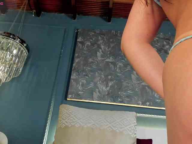 MiaKay webcam