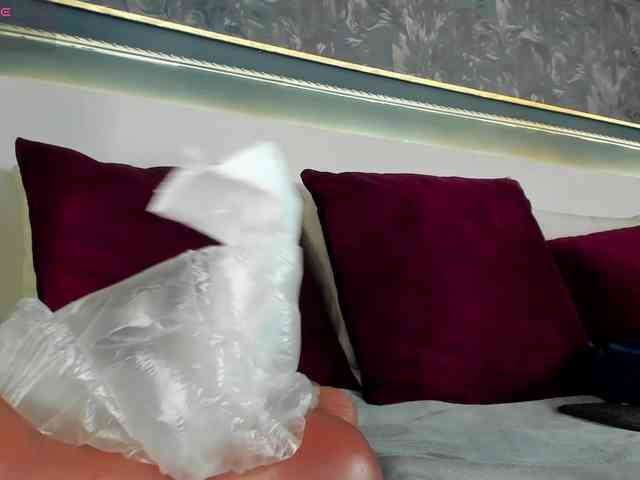 MiaKay MiaKay