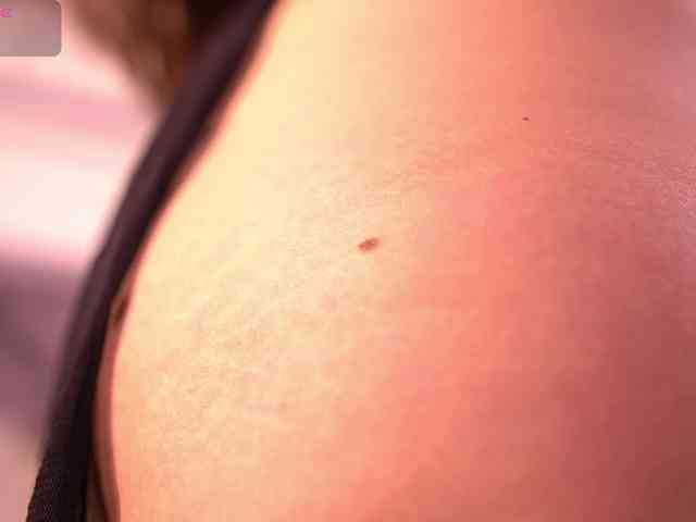 MiaKay webcam