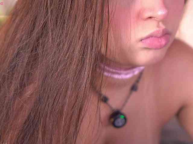 MiaKay webcam