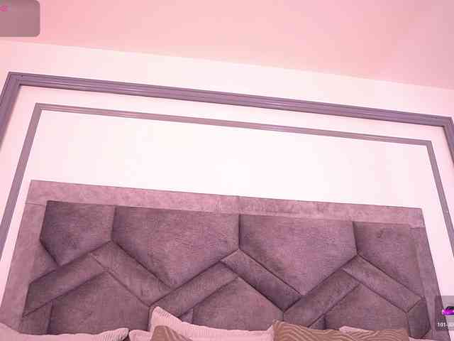MiaKay webcam