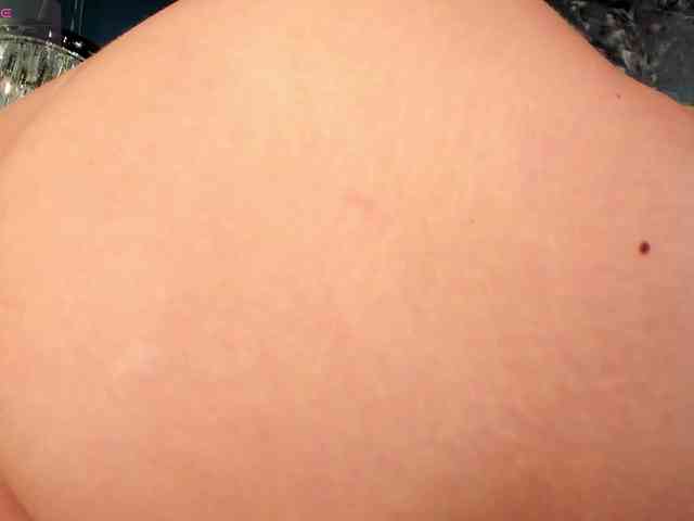 MiaKay webcam