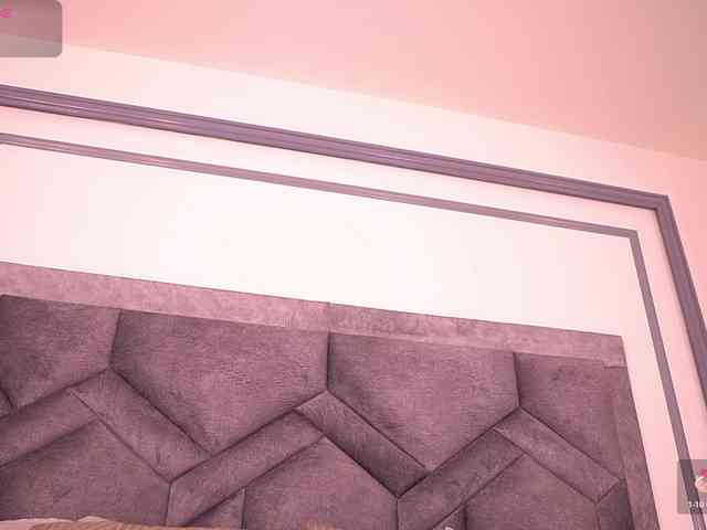 MiaKay webcam