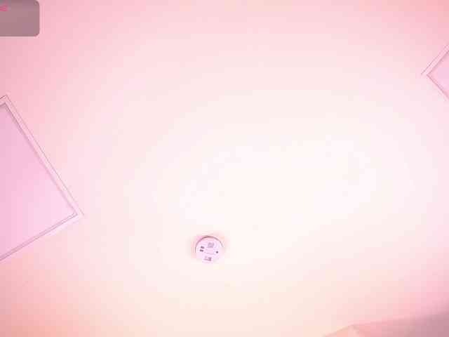 MiaKay webcam