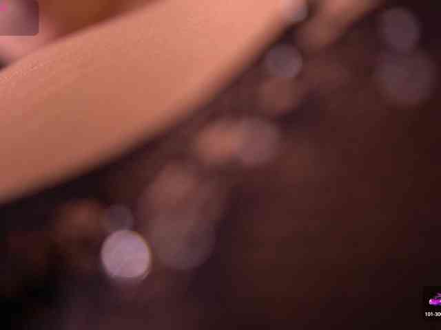 MiaKay webcam