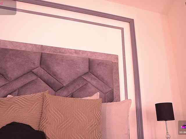MiaKay webcam
