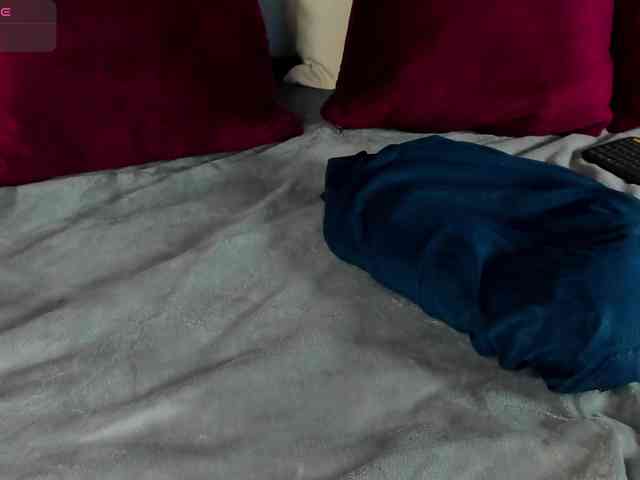 MiaKay webcam