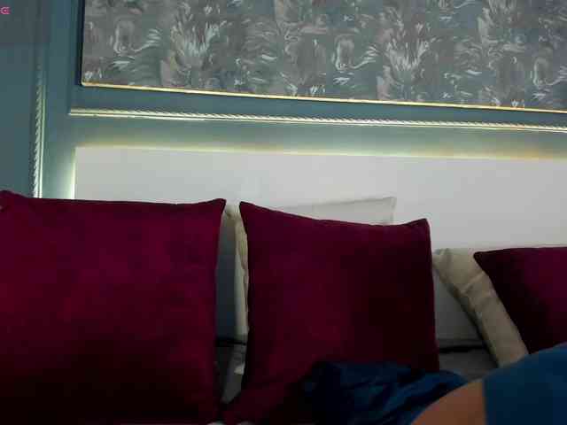 MiaKay webcam