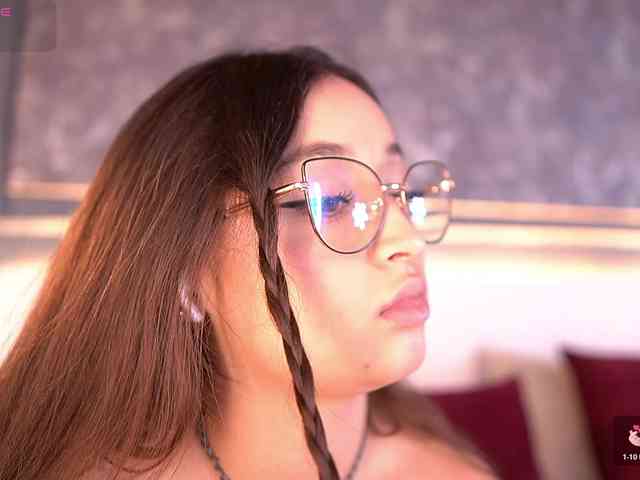 MiaKay webcam