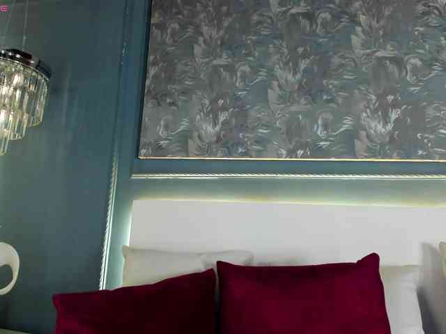 MiaKay webcam