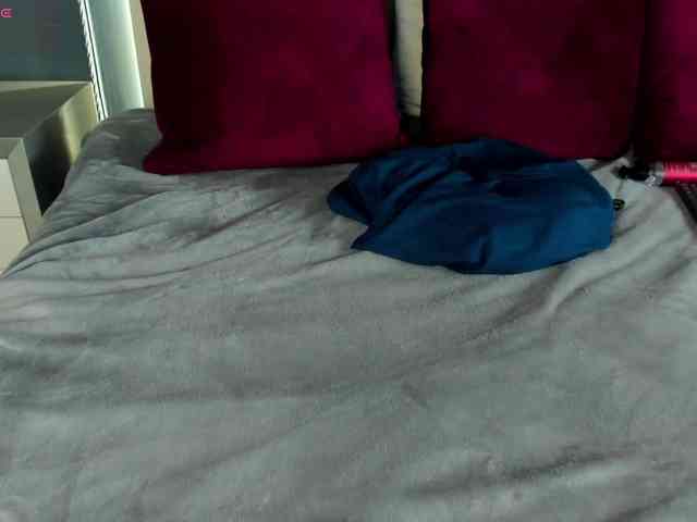 MiaKay webcam