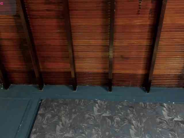 MiaKay webcam