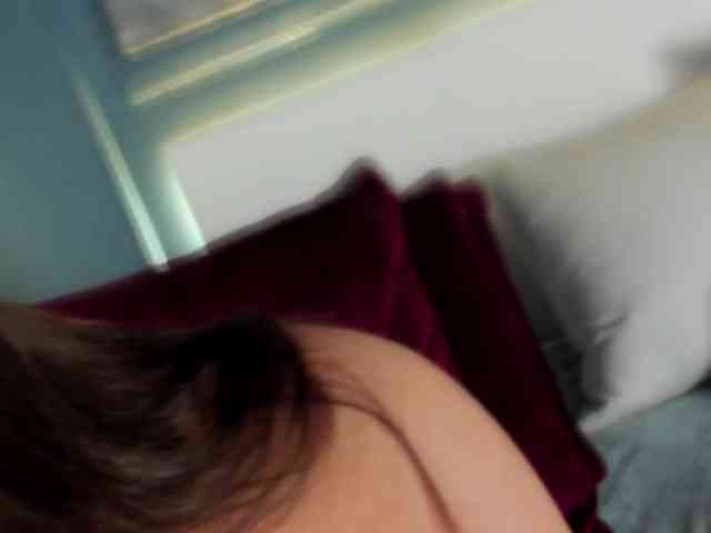 MiaKay webcam