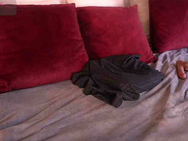 MiaKay webcam