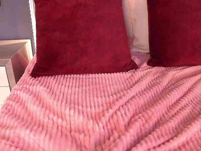MiaKay webcam