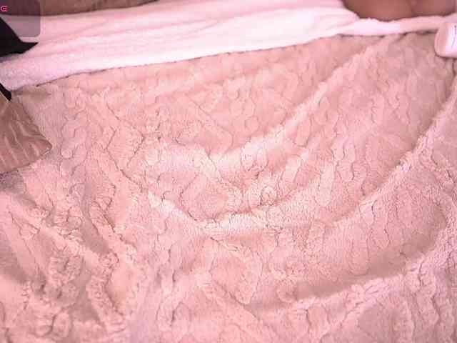 MiaKay webcam