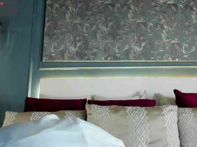 MiaKay webcam