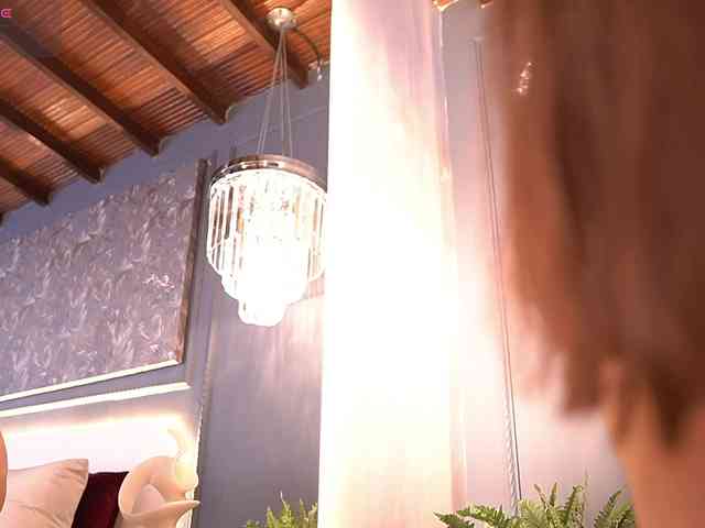 MiaKay webcam