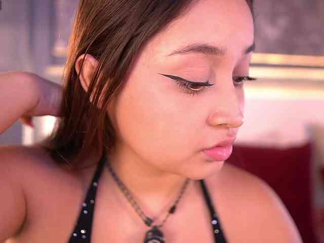 MiaKay webcam
