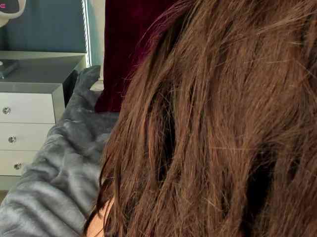 MiaKay webcam